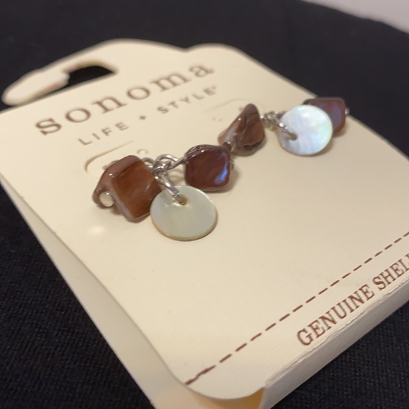 {Sonoma} Delicate Small Dangle Genuine Shell Earrings – Beach Boho Vibes
NEW - Picture 4 of 8
